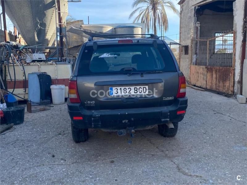 Beige Usado 2002 Jeep Grand Cherokee Laredo SUV | 2500 € - Imagen 1/4