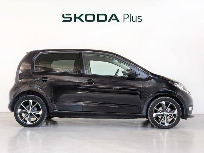 Usado Skoda Citigo-e IV Style 61 kW (83 CV) 2020 Negro Utilitario