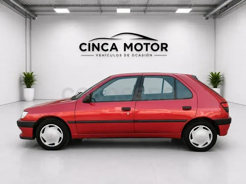 Usado Peugeot 306 92 CV (67 kW) 1995 Granate Berlina