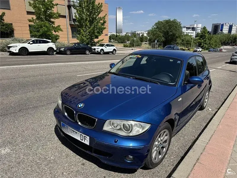 Usado BMW 120 163 CV (119 kW) 2006 Azul Utilitario