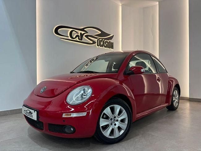 Usado VW Beetle 105 CV (77 kW) 2009 Rojo Utilitario
