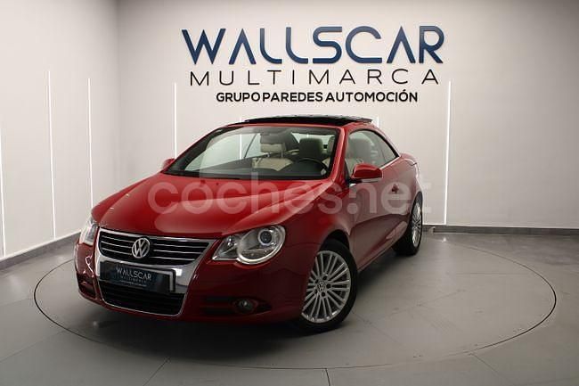 Usado VW Eos Individual 140 CV (102 kW) 2007 Rojo Descapotable