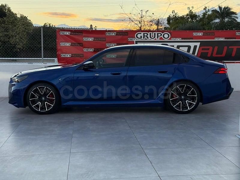 Käytetty BMW M5 727 HP (534 kW) 2024 Sininen Sedan