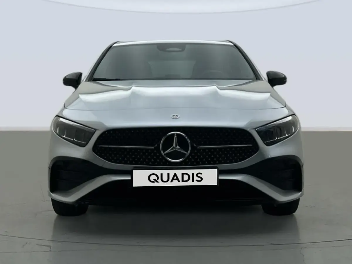 Usado Mercedes A250 218 CV (160 kW) 2025 Gris plata