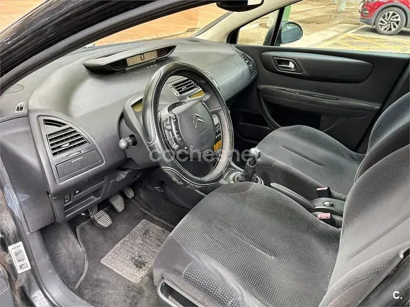Usado Citroën C4 110 HP (80 kW) 2006 Preto Sedan