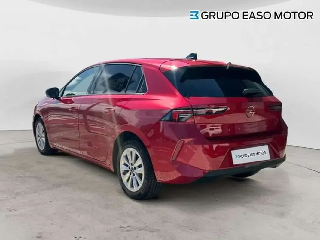 Nuevo Opel Astra Edition 110 CV (80 kW) 2025 Rojo Utilitario