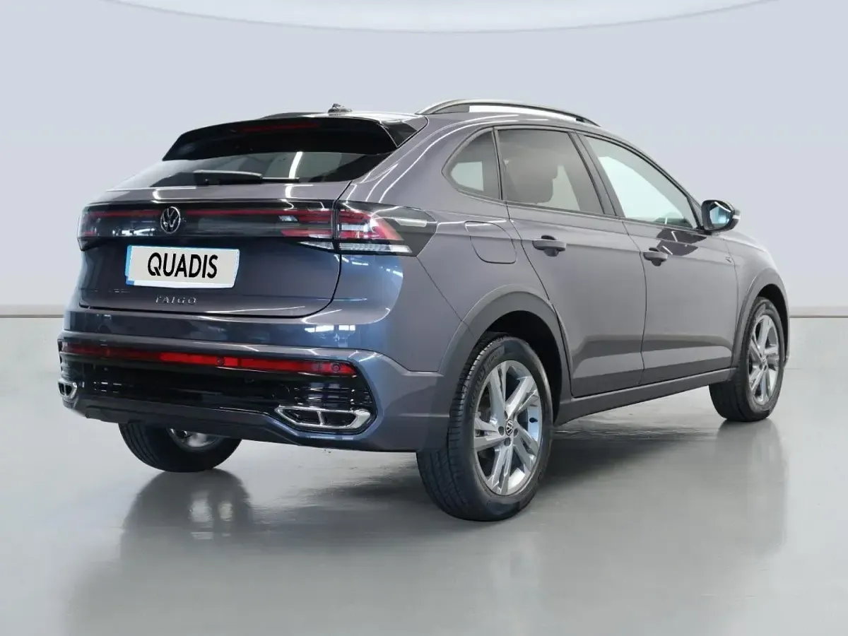 Usado VW Taigo R-line 116 CV (85 kW) 2024 Gris SUV