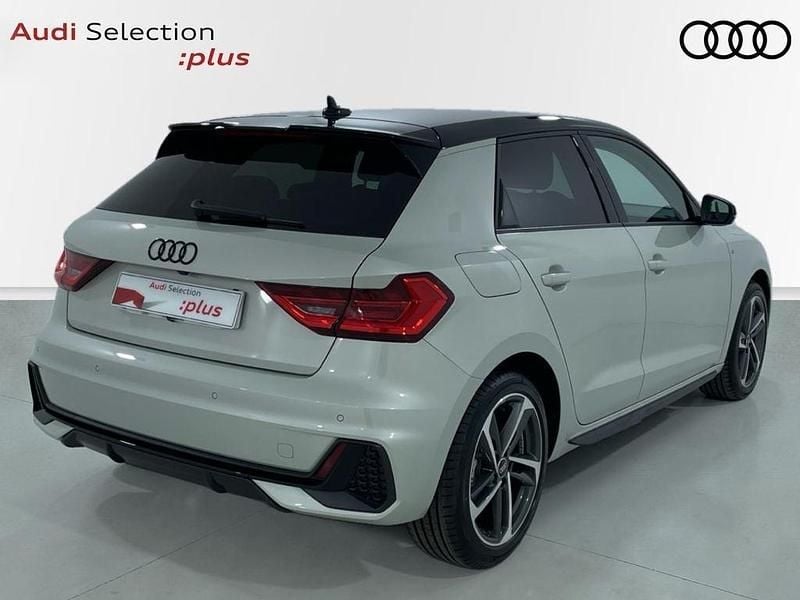 Usado Audi A1 Black Edition 116 CV (85 kW) 2025 Gris Berlina