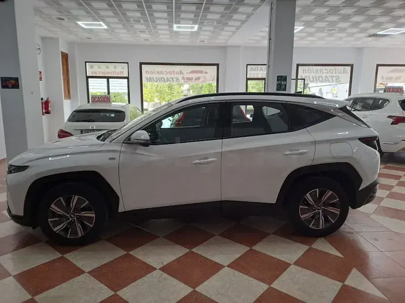 Usado Hyundai Tucson 136 CV (100 kW) 2023 Blanco SUV