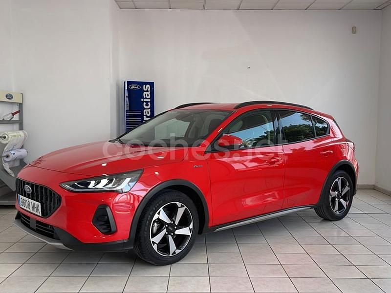 Rojo Usado 2023 Ford Focus Active Berlina | 19.300 € (Precio justo) - Imagen 1/4