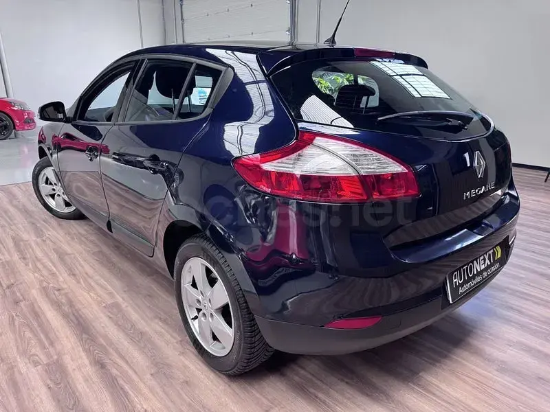 Usado Renault Mégane III Dynamique 110 CV (80 kW) 2008 Azul Berlina