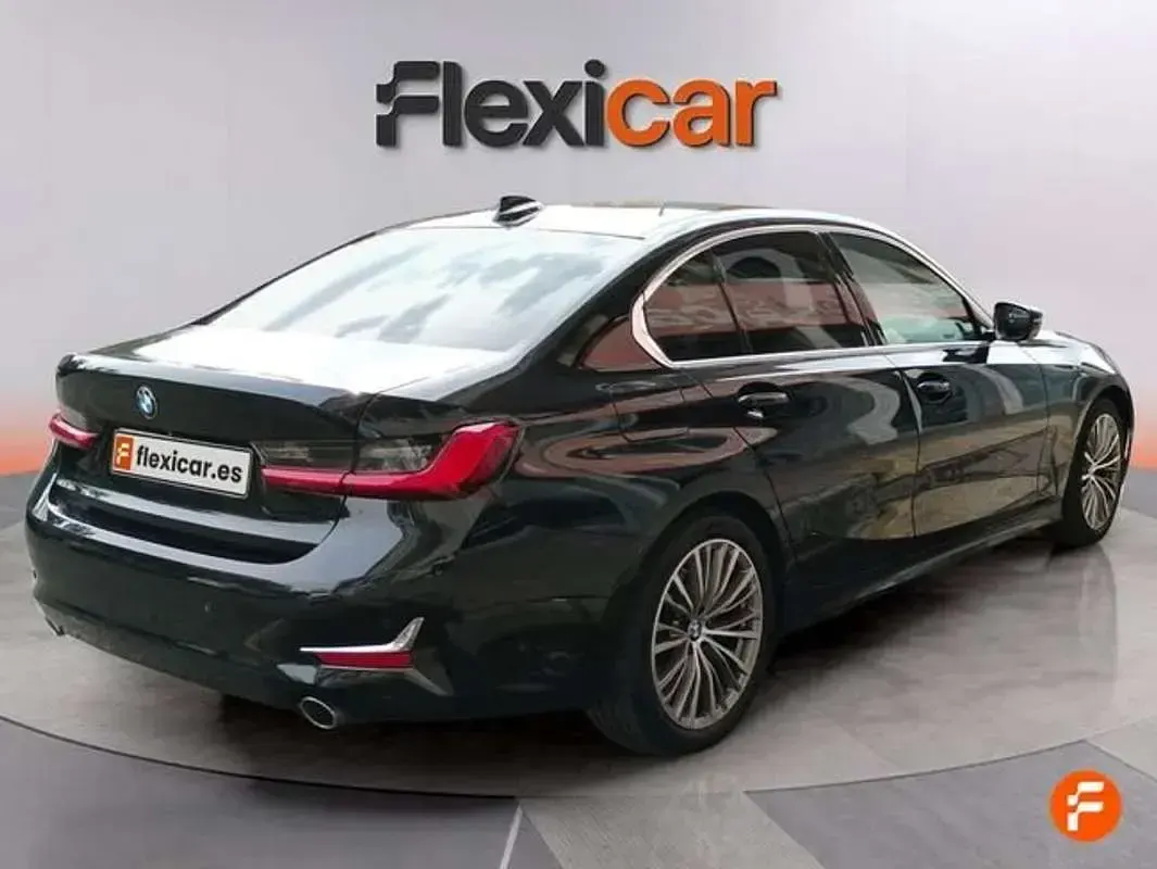 Usado BMW 318 150 CV (110 kW) 2020 Negro Berlina