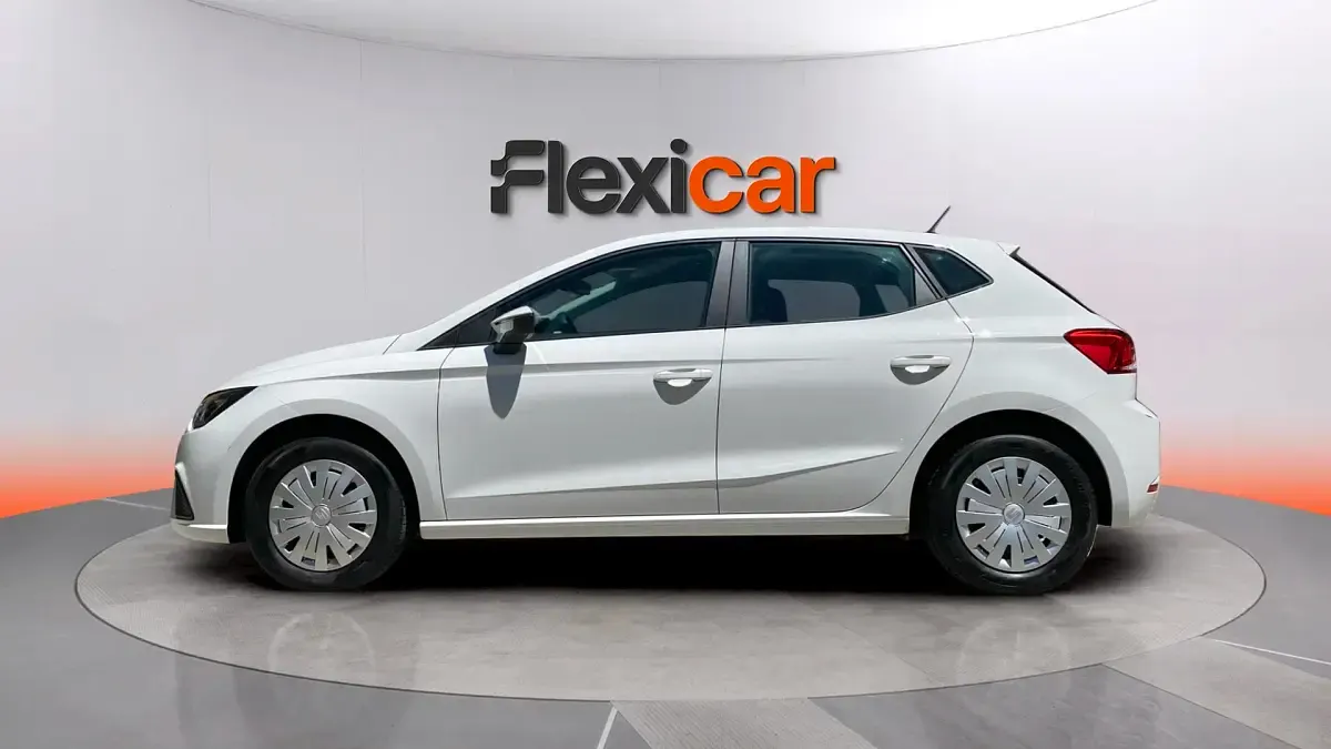 Usado Seat Ibiza Reference 80 CV (58 kW) 2024 Blanco Utilitario