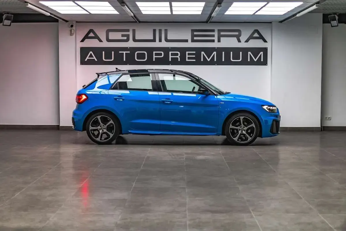 Usado Audi A1 Sportback S-Line 116 CV (85 kW) 2021 Azul Utilitario