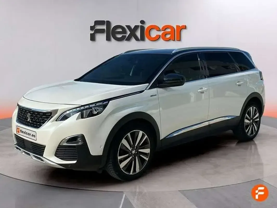 Usado Peugeot 5008 GT-line 131 CV (96 kW) 2019 Blanco SUV
