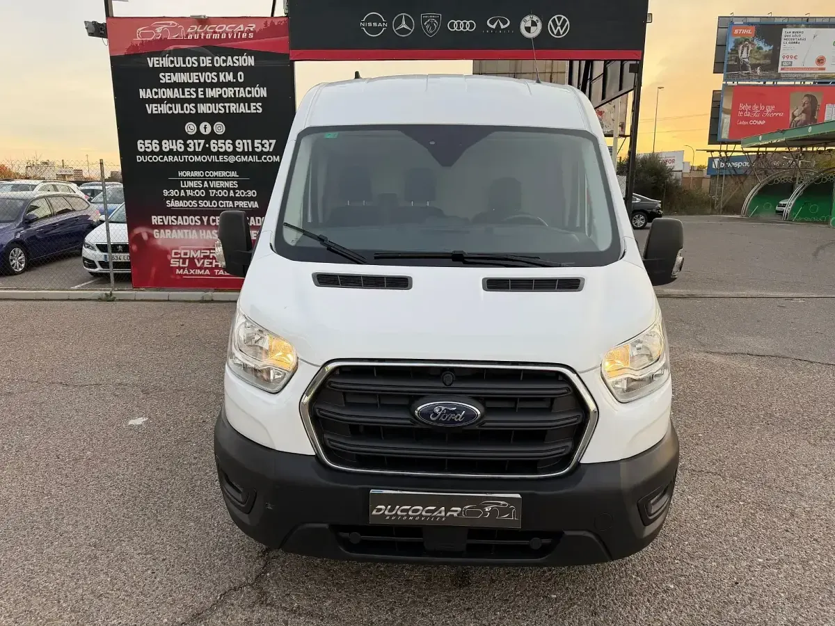 Käytetty Ford Transit Trend 130 HP (95 kW) 2021 Valkoinen Van
