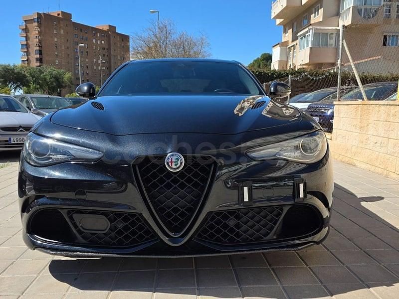 Usado Alfa Romeo Giulia Quadrifoglio 510 CV (375 kW) 2021 Negro Berlina