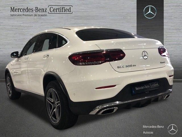 Usado Mercedes GLC300e AMG line 306 CV (225 kW) 2023 Blanco polar