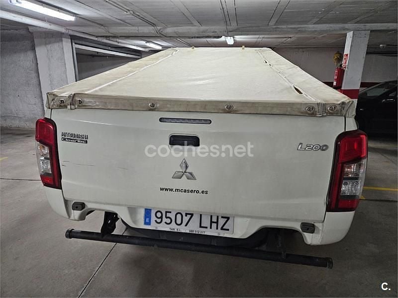 Usado Mitsubishi L200 150 CV (110 kW) 2020 Blanco Pickup/Camioneta