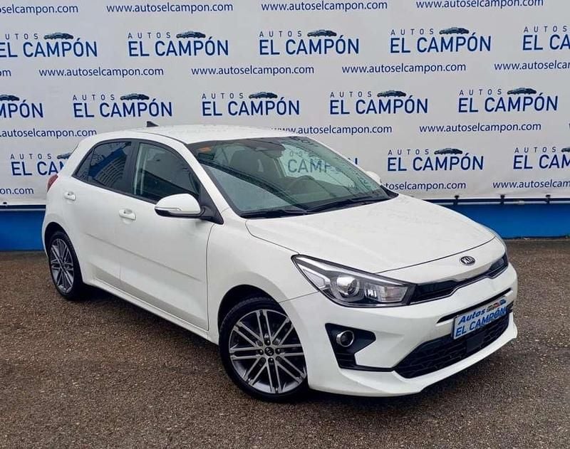 Usado Kia Rio 120 CV (88 kW) 2021 Blanco Utilitario