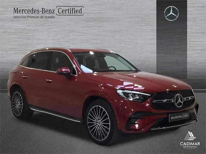 Begagnad Mercedes GLC220 AMG line 197 HK (144 kW) 2024 Röd SUV