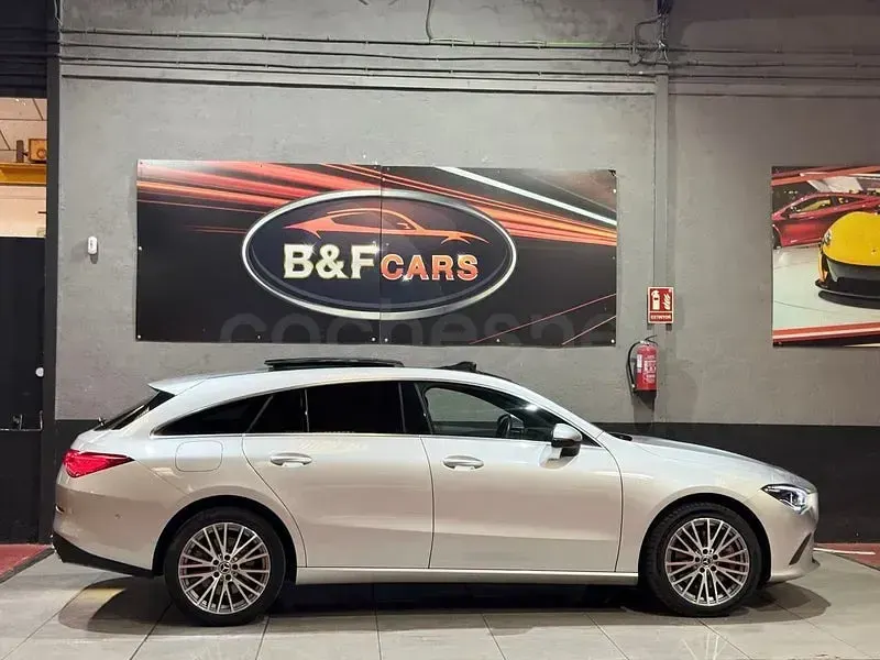 Usado Mercedes CLA250e Shooting Brake 218 CV (160 kW) 2022 Gris / plata Familiar