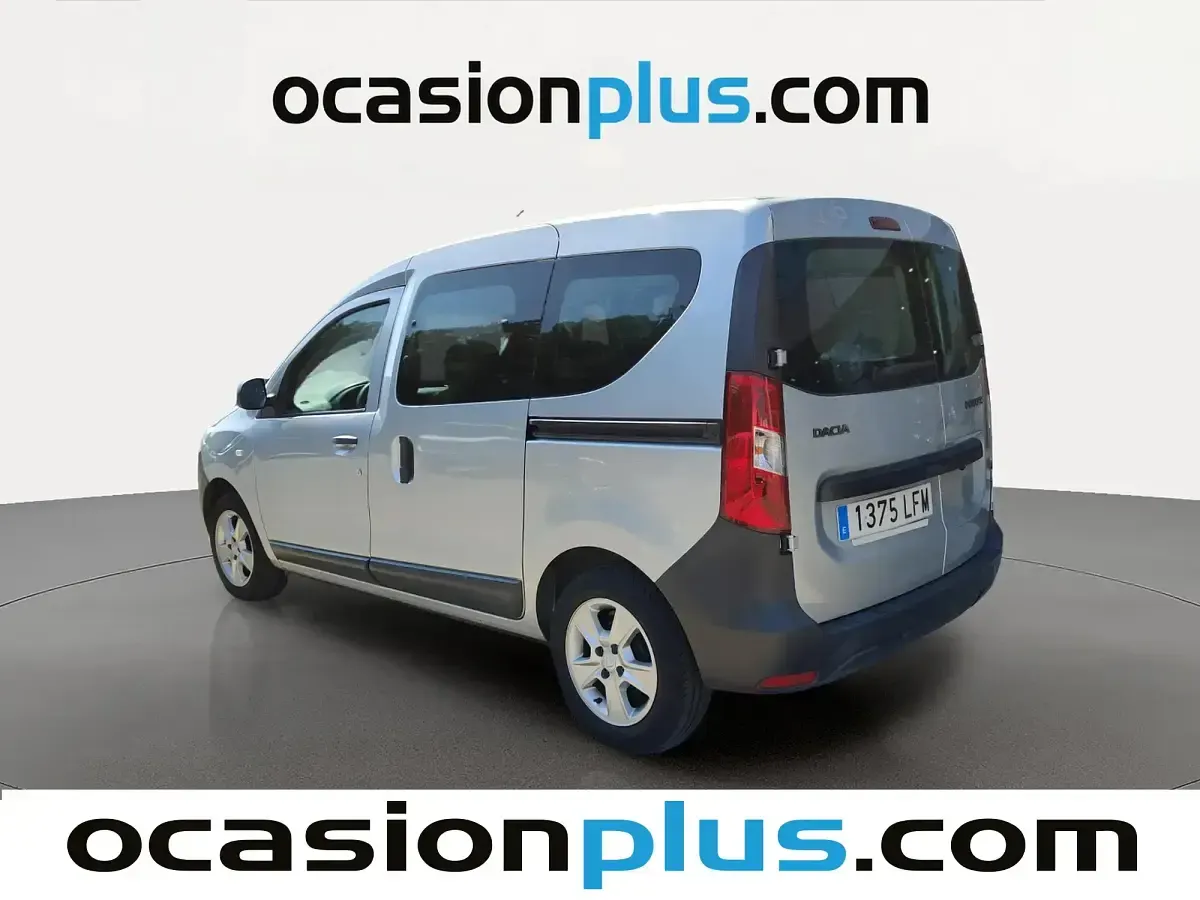 Usado Dacia Dokker Essentiel 131 CV (96 kW) 2020 Gris Monovolumen