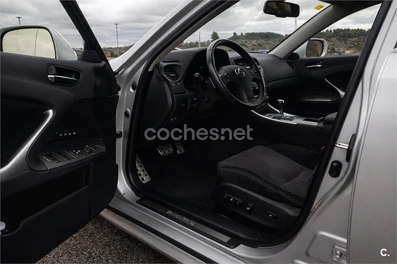Usado Lexus IS250 Sport Line 208 CV (152 kW) 2010 Gris / plata Berlina