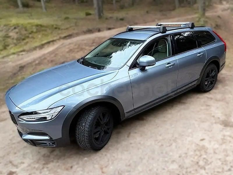Usado Volvo V90 CC 190 CV (139 kW) 2019 Azul Familiar