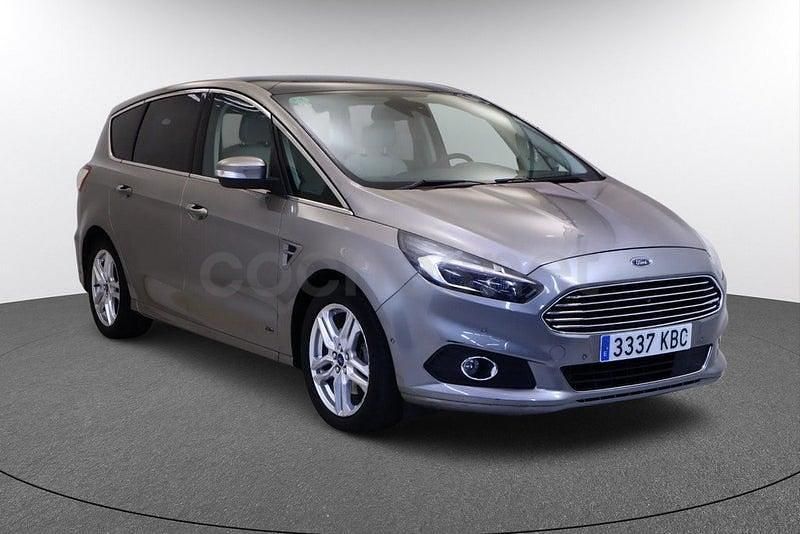 Usado Ford S-MAX Titanium 180 CV (132 kW) 2017 Beige Monovolumen