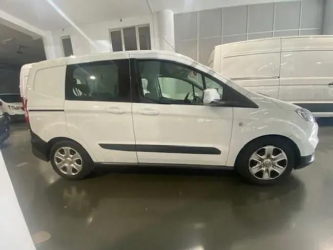 Usado Ford Transit Trend 100 HP (73 kW) 2019 Branco Carrinha