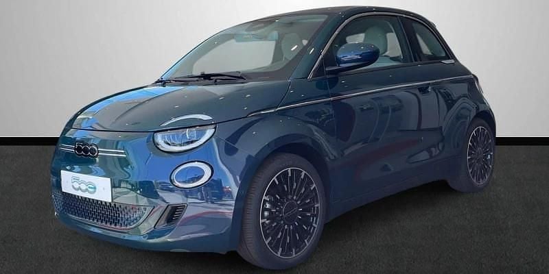 Verde Nuevo 2025 Fiat 500e La Prima Utilitario | 28.699 € (Un poco caro) - Imagen 1/4
