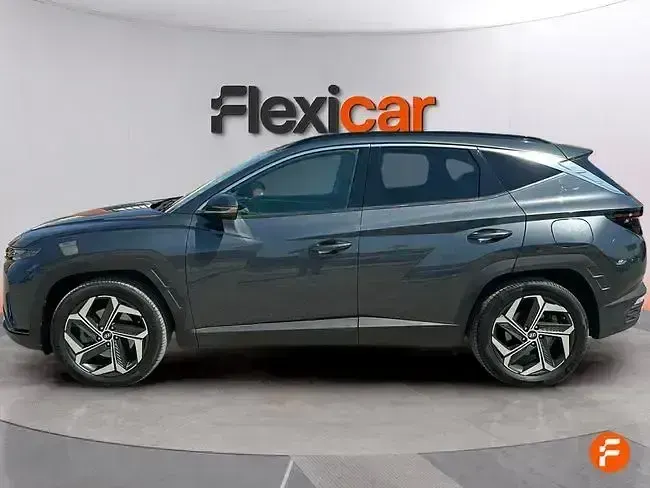 Usado Hyundai Tucson 136 CV (100 kW) 2021 Gris SUV