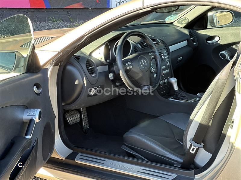 Usado Mercedes SLK200 163 CV (119 kW) 2007 Beige Descapotable