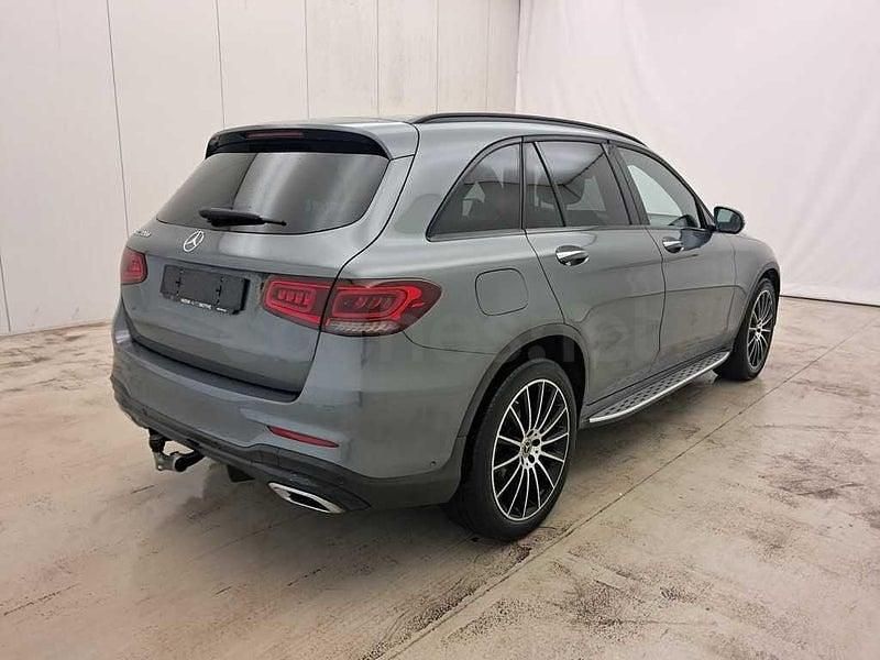 Usado Mercedes GLC220 194 CV (142 kW) 2021 Gris / plata SUV