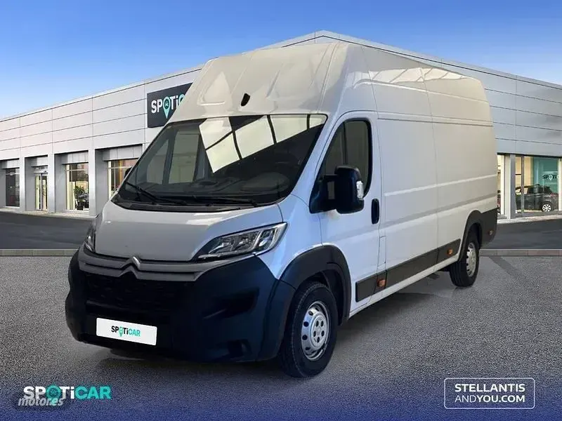 Usado Citroën Jumper 140 CV (102 kW) 2022 Blanco Monovolumen