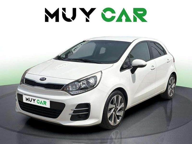 Usado Kia Rio 75 CV (55 kW) 2016 Blanco Utilitario