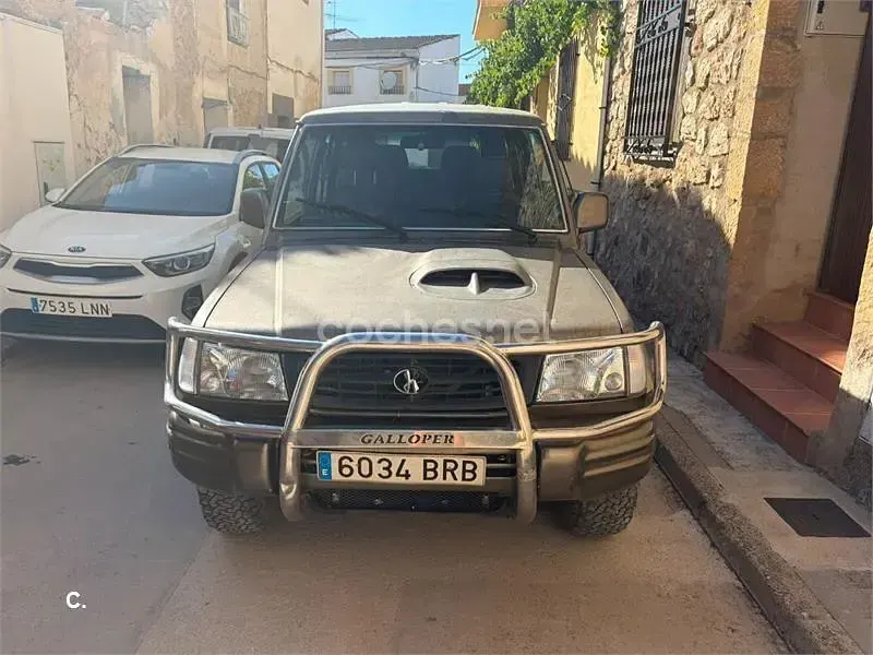 Usado Galloper Exceed 105 CV (77 kW) 1999 Verde SUV