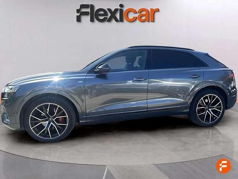 Usado Audi Q8 286 CV (210 kW) 2021 Gris SUV
