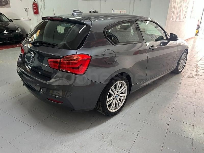 Usado BMW 118 Comfort Edition 150 CV (110 kW) 2016 Gris / plata Utilitario