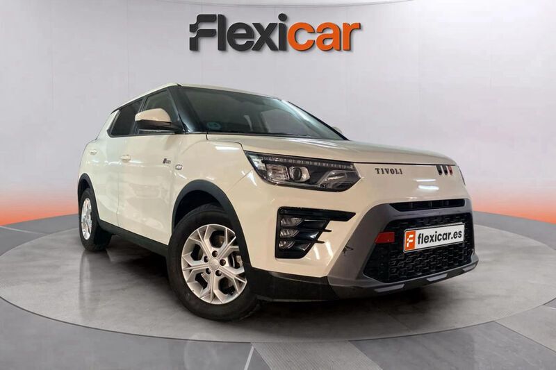 Blanco Usado 2024 Ssangyong Tivoli Limited SUV | 17.390 € (Precio justo) - Imagen 1/4