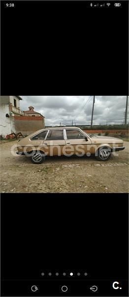 Begagnad Renault R25 64 HK (47 kW) 1984 Brun Halvkombi