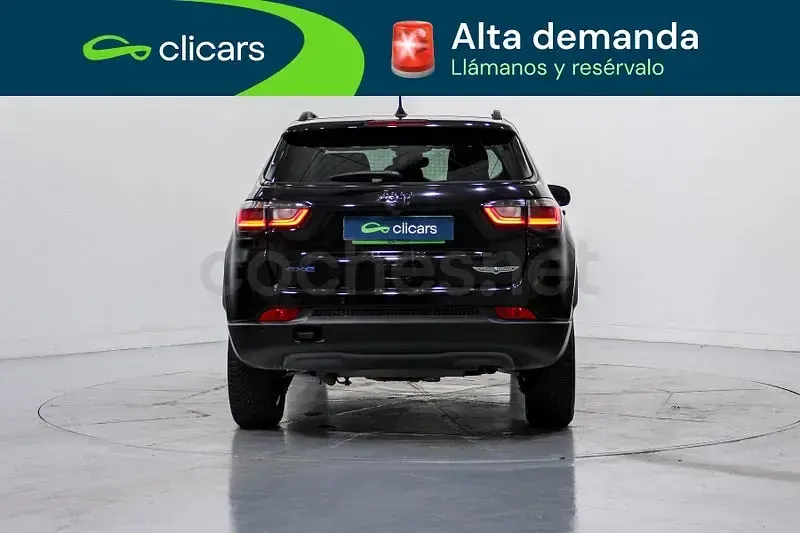 Usado Jeep Compass Trailhawk 240 CV (176 kW) 2024 Negro SUV