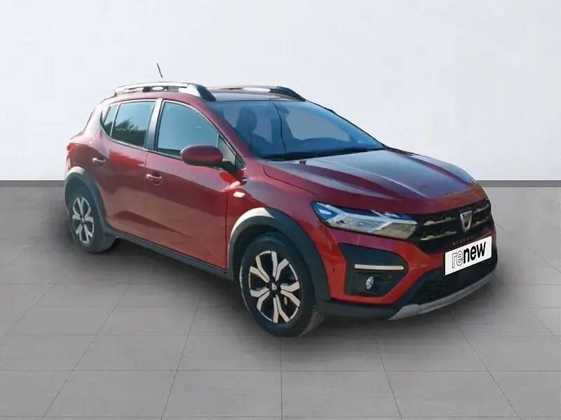 Usado Dacia Sandero Comfort 100 CV (73 kW) 2022 Rojo Berlina