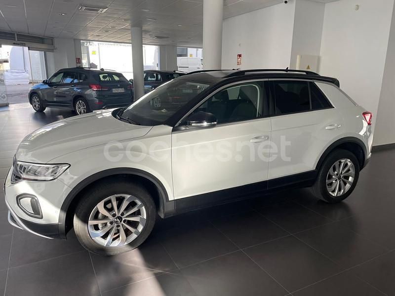 Blanco Usado 2022 VW T-Roc Advance SUV | 21.500 € (Un poco caro) - Imagen 1/4