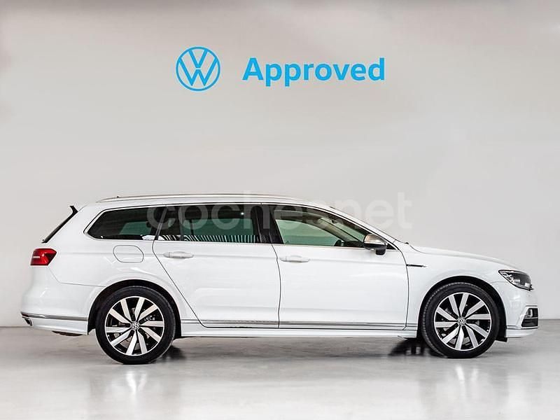 Usado VW Passat Sportline 150 CV (110 kW) 2018 Blanco Familiar