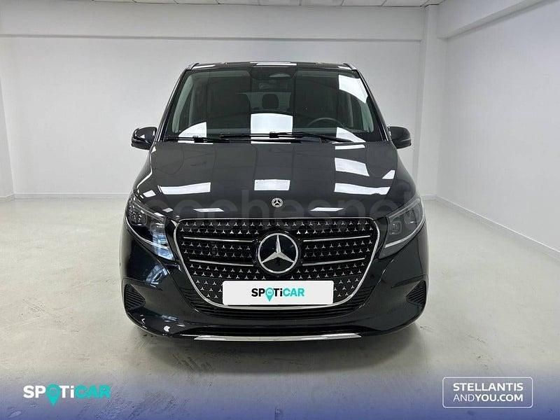 Usado Mercedes V250 Avantgarde 190 CV (139 kW) 2024 Azul Monovolumen