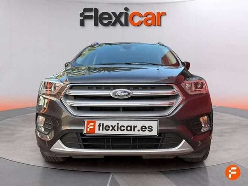 Usado Ford Kuga Business Edition 150 CV (110 kW) 2017 Gris SUV