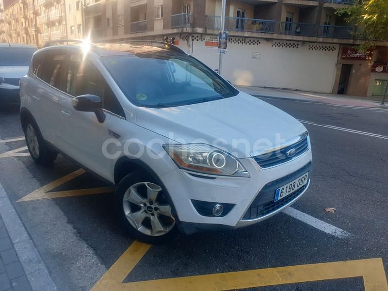 Usado Ford Kuga Titanium 136 CV (100 kW) 2009 Blanco SUV