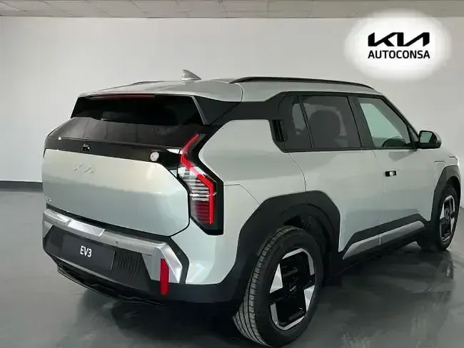 Uusi Kia EV3 Earth 150 kW (204 HP) 2026 Harmaa Katumaasturi